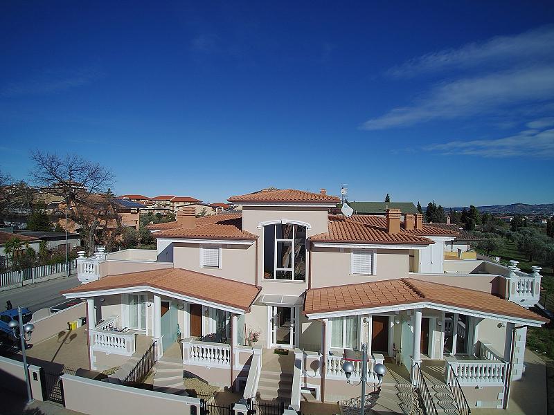 02Residence Anthea